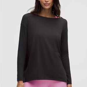 LULULEMON Black Long Sleeve Women's Back in Action. Size 8